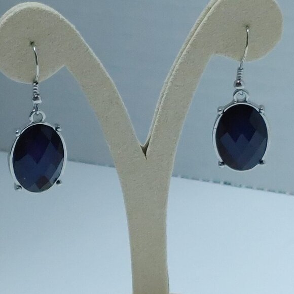 5/$25 Blue stone silver tone Earrings - Picture 5 of 7